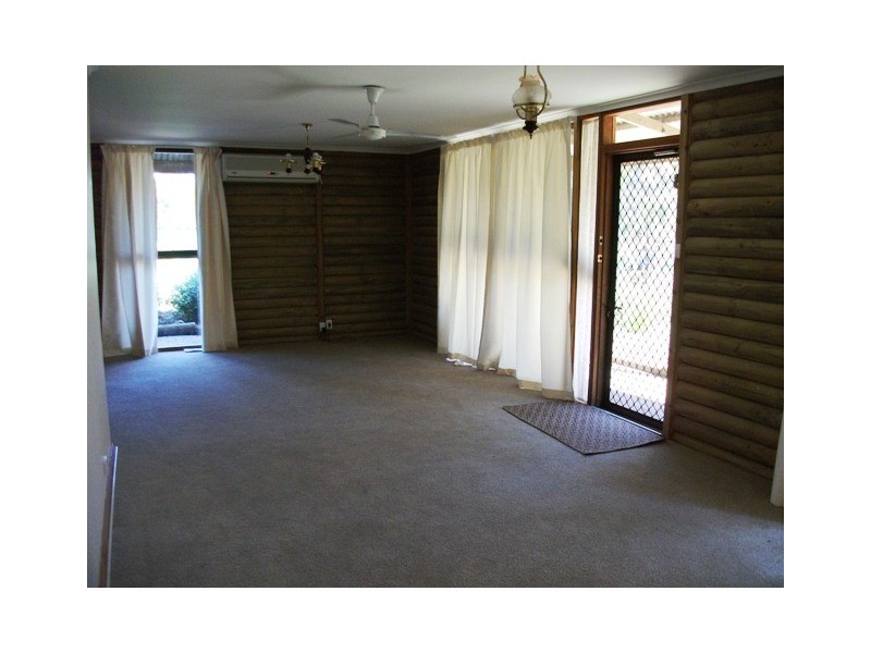 24 Burnside Road, Strathalbyn SA 5255