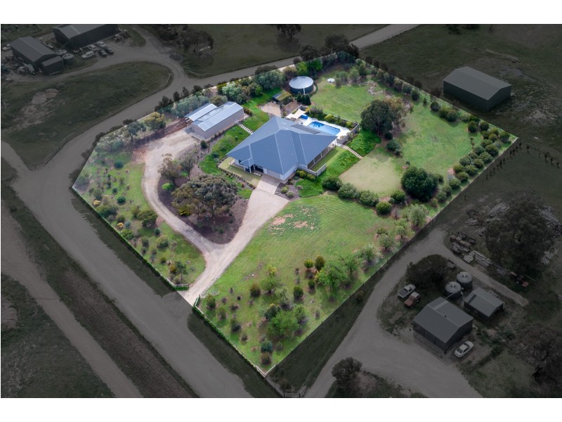 90 Marchant Road, Strathalbyn SA 5255