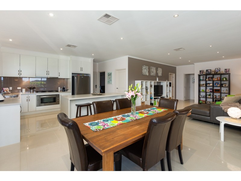 90 Marchant Road, Strathalbyn SA 5255