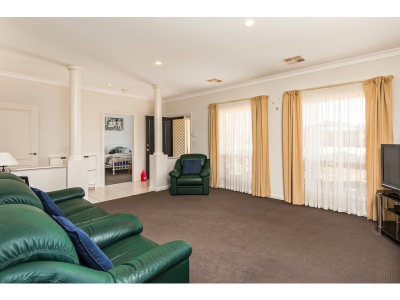 13 Strathford Way, Strathalbyn SA 5255