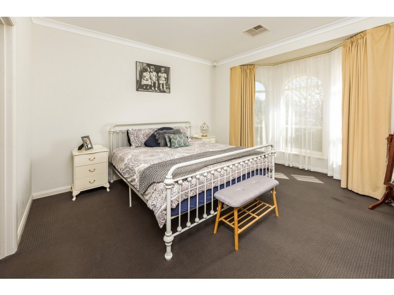 13 Strathford Way, Strathalbyn SA 5255