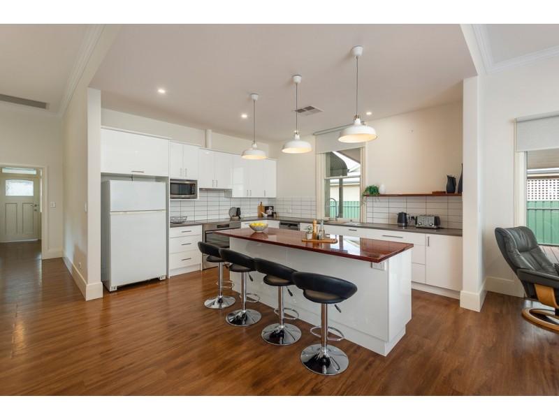 18 Manse Road, Strathalbyn SA 5255
