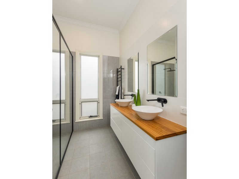 18 Manse Road, Strathalbyn SA 5255