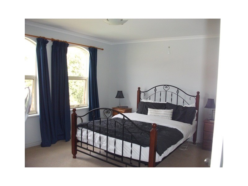 22 Strathmont Drive, Strathalbyn SA 5255