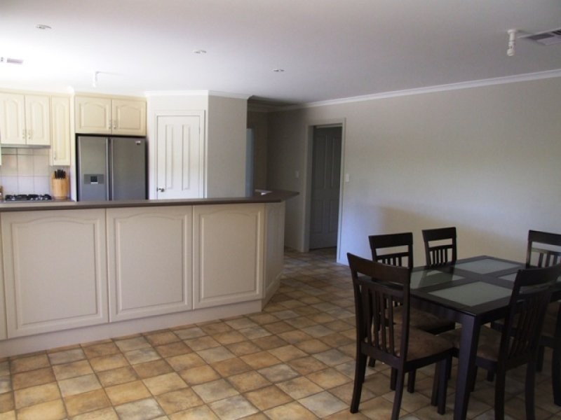 12 St Andrews Drive, Strathalbyn SA 5255