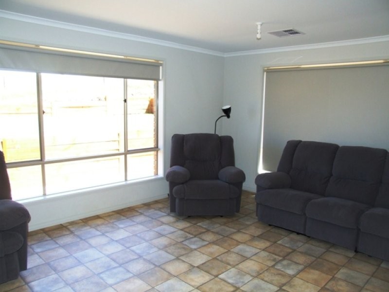 12 St Andrews Drive, Strathalbyn SA 5255