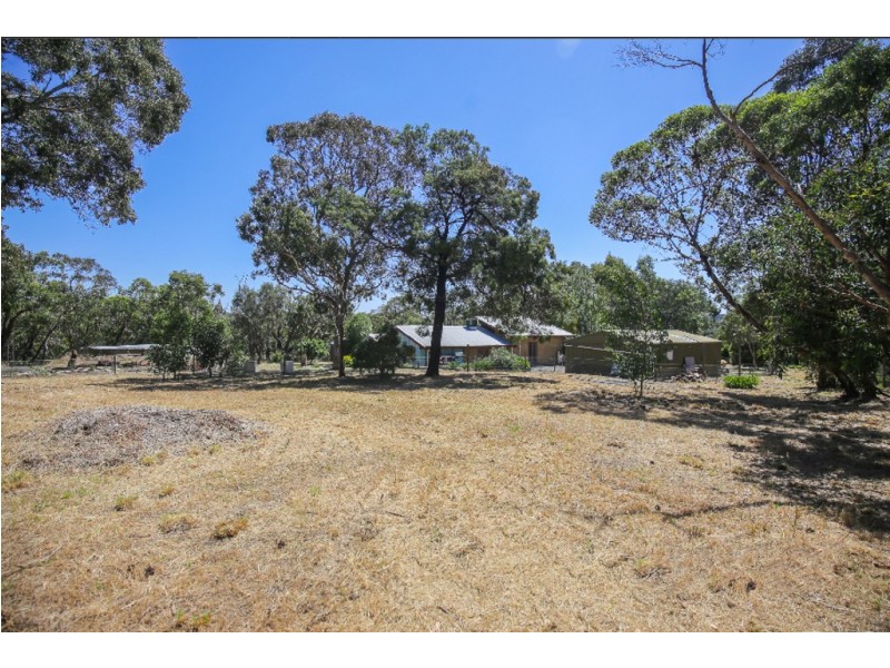 8 Pemberton Court, Macclesfield SA 5153