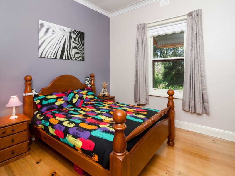 33 Adelaide Road, Strathalbyn SA 5255