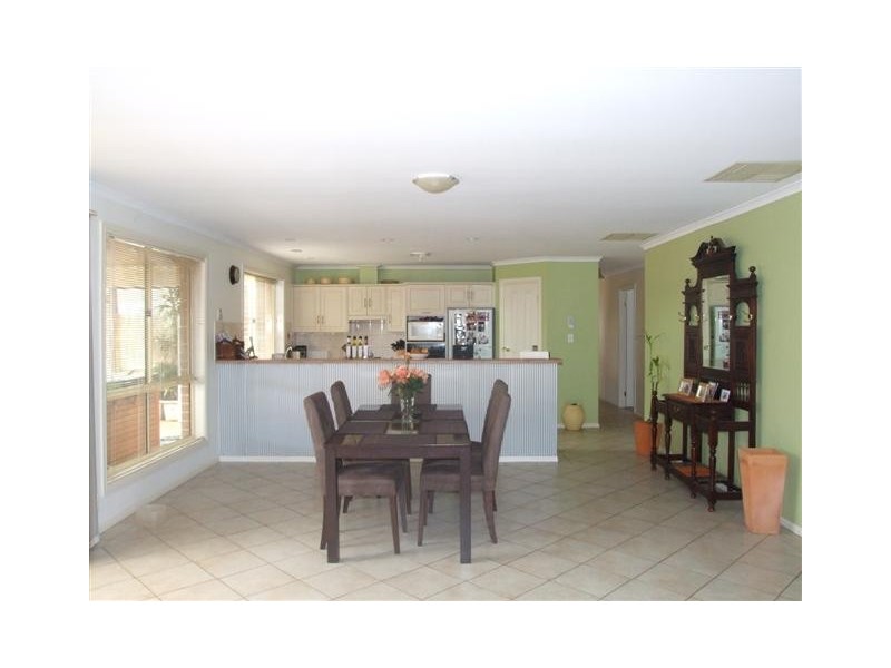 26 Marchant Road, Strathalbyn SA 5255