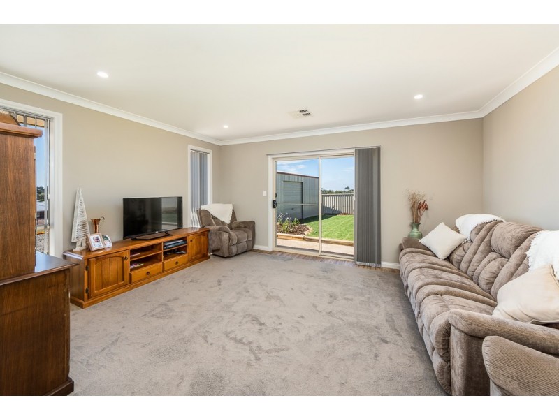 15 Davey Street, Strathalbyn SA 5255