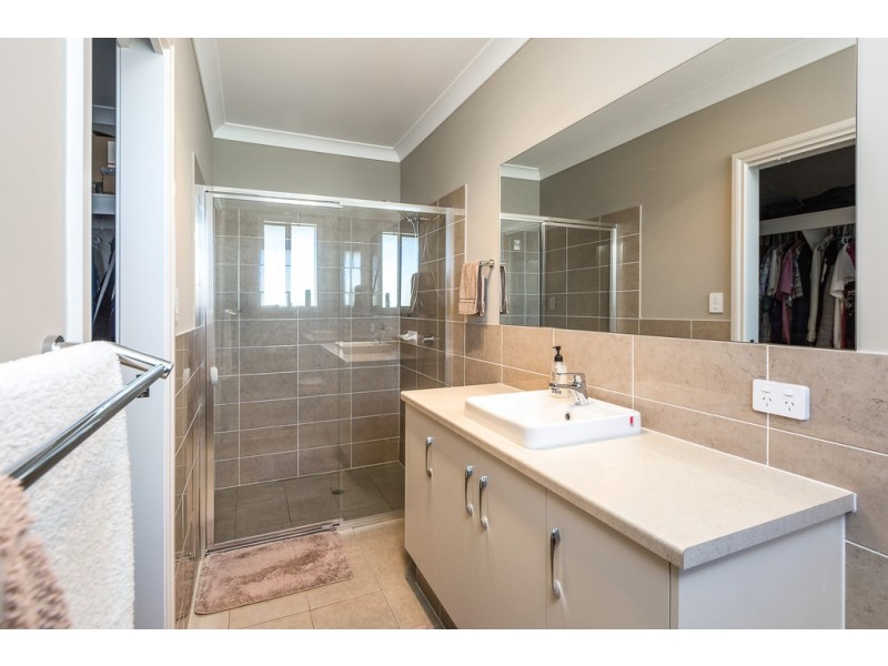 15 Davey Street, Strathalbyn SA 5255