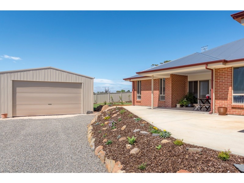 15 Davey Street, Strathalbyn SA 5255