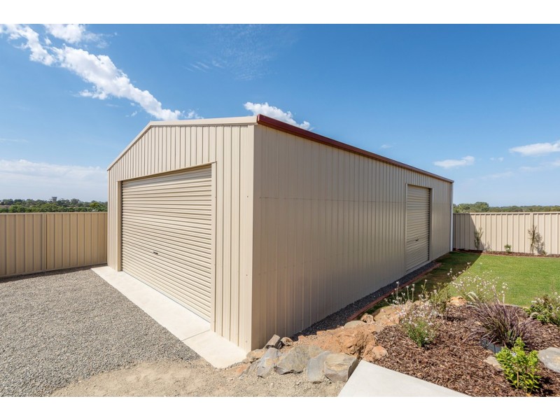 15 Davey Street, Strathalbyn SA 5255