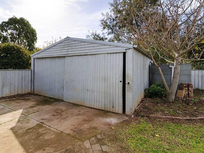 52 Parker Ave, Strathalbyn SA 5255