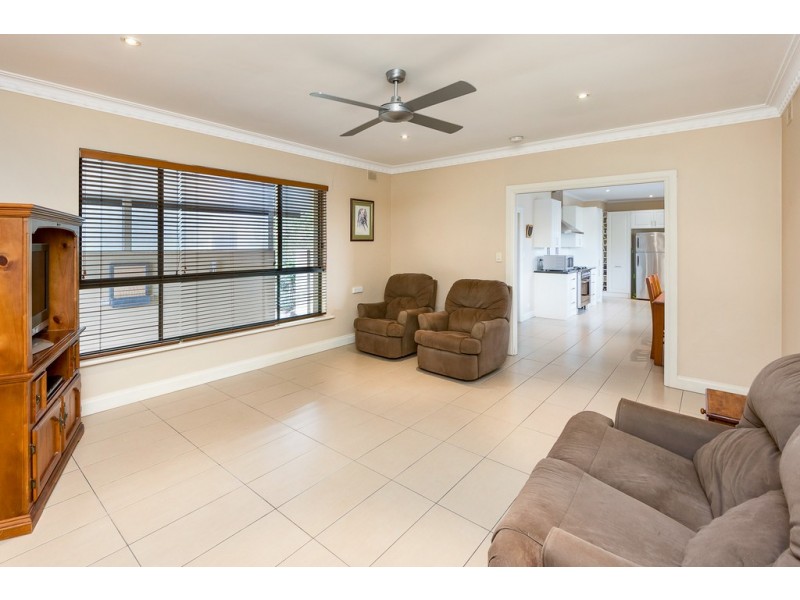 12 Avenue Road, Strathalbyn SA 5255
