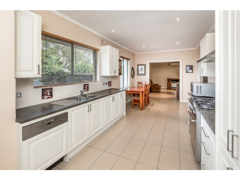 12 Avenue Road, Strathalbyn SA 5255