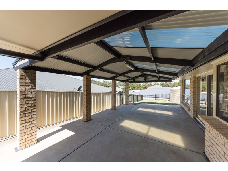 2 Fairweather Drive, Strathalbyn SA 5255