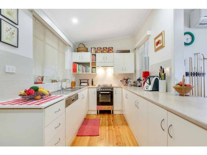 11 Marchant Road, Strathalbyn SA 5255