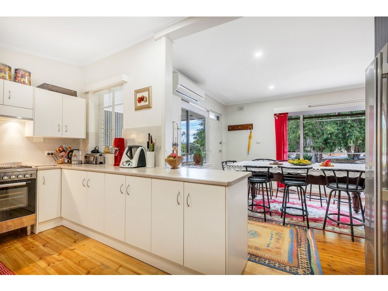 11 Marchant Road, Strathalbyn SA 5255