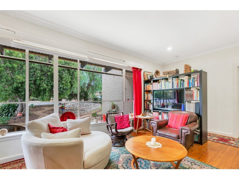 11 Marchant Road, Strathalbyn SA 5255