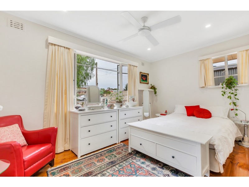 11 Marchant Road, Strathalbyn SA 5255