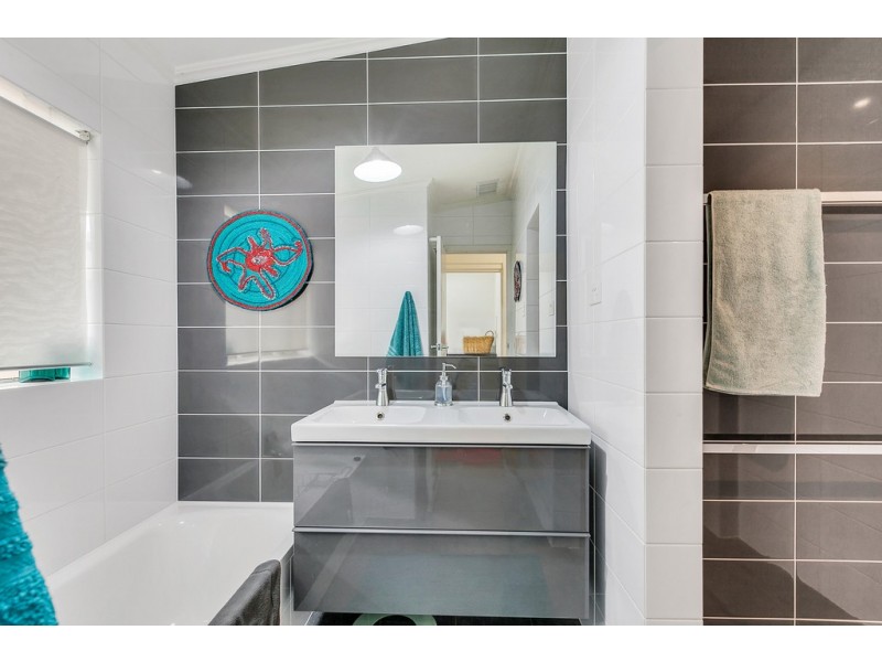 11 Marchant Road, Strathalbyn SA 5255