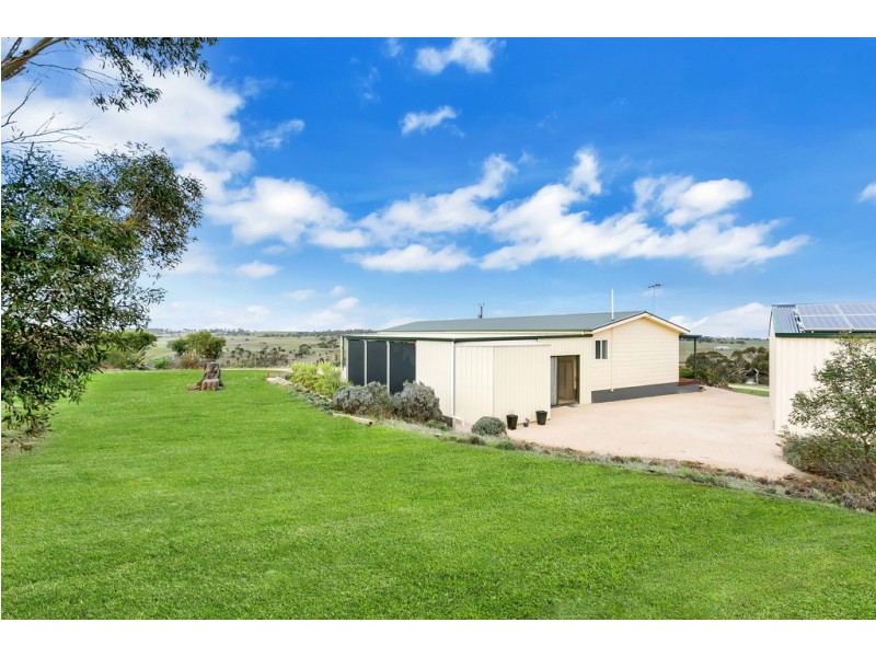 107 Burwood Road, Wistow SA 5251