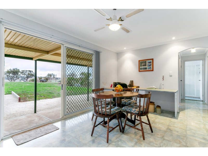 107 Burwood Road, Wistow SA 5251