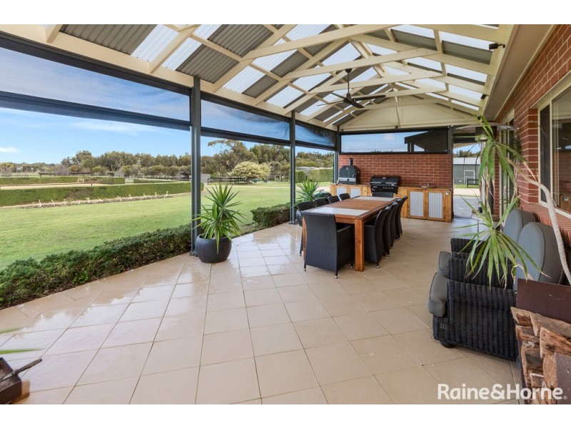112 Trainers Way, Strathalbyn SA 5255
