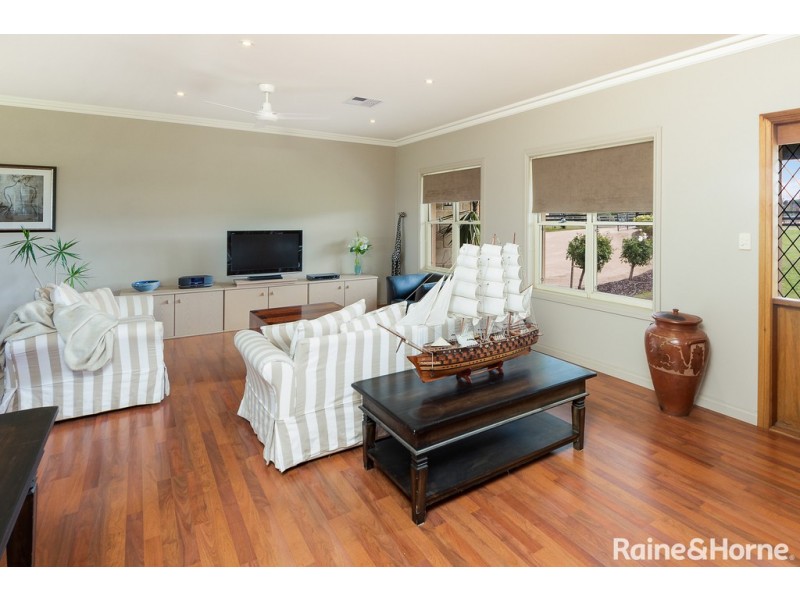 112 Trainers Way, Strathalbyn SA 5255