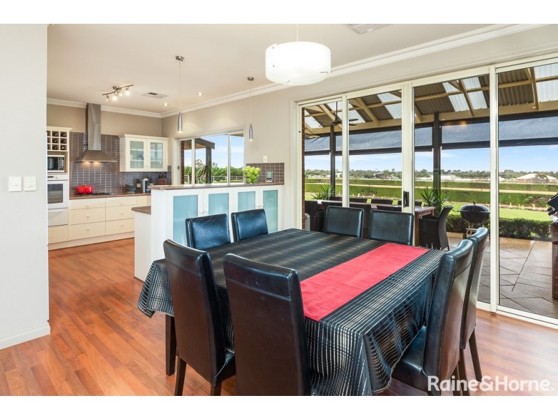 112 Trainers Way, Strathalbyn SA 5255