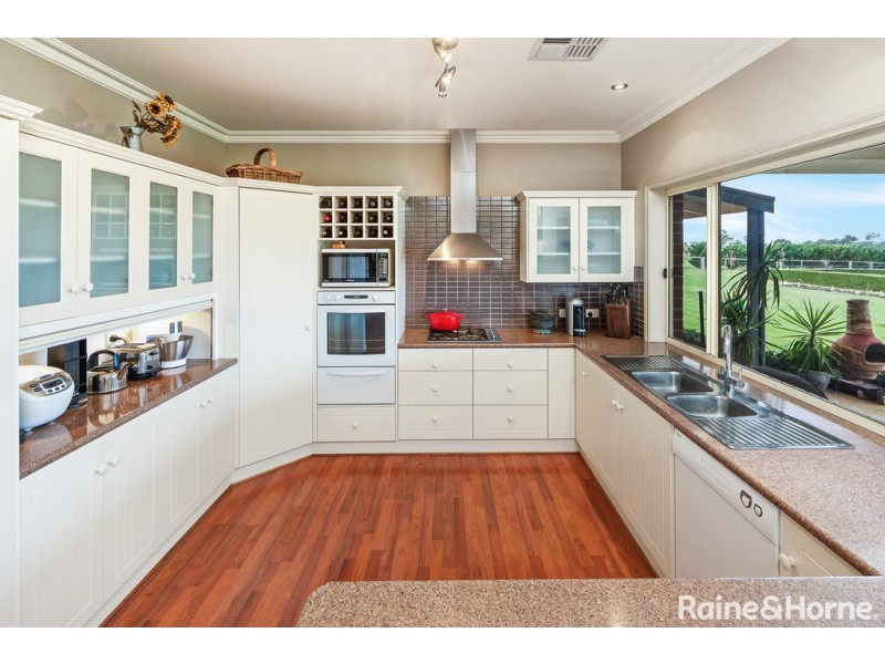 112 Trainers Way, Strathalbyn SA 5255