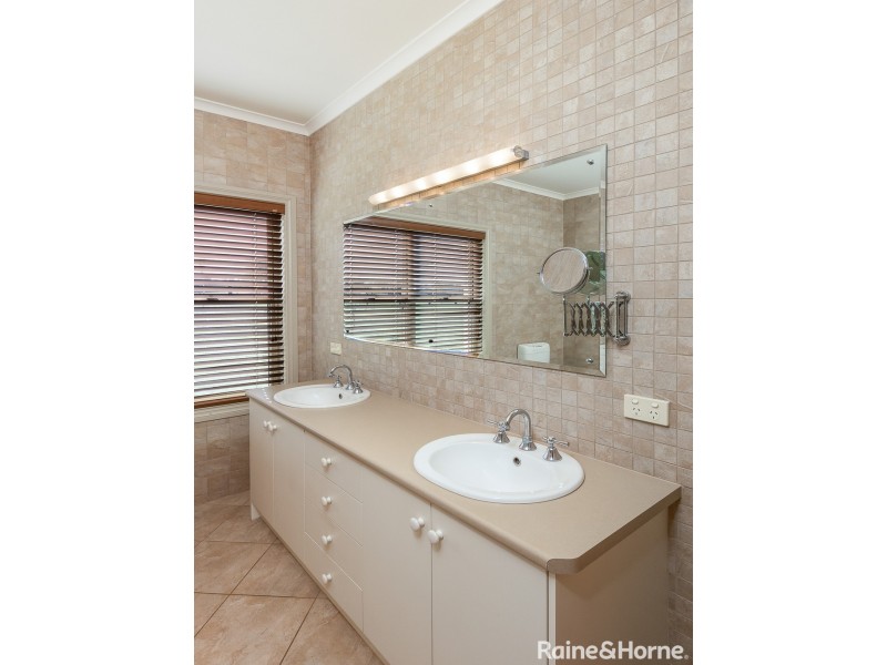 112 Trainers Way, Strathalbyn SA 5255