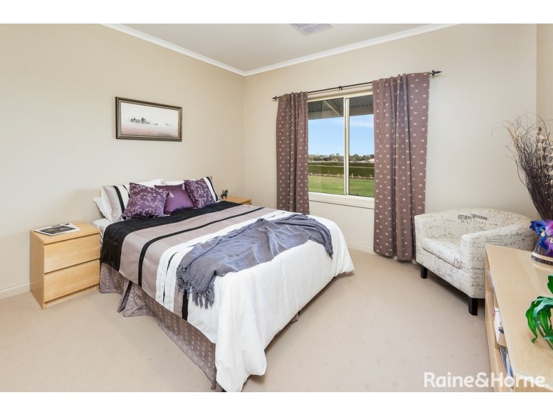 112 Trainers Way, Strathalbyn SA 5255
