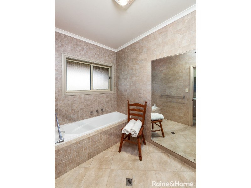 112 Trainers Way, Strathalbyn SA 5255