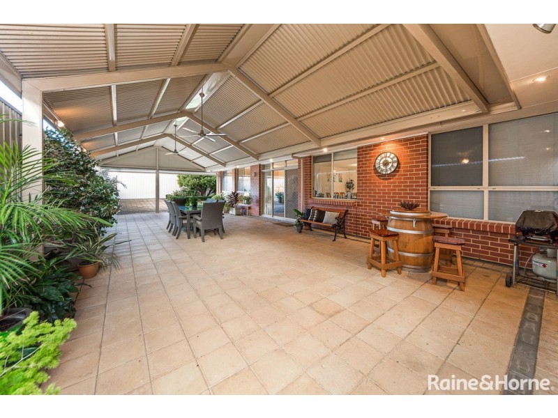 13 Bateman Street, Strathalbyn SA 5255