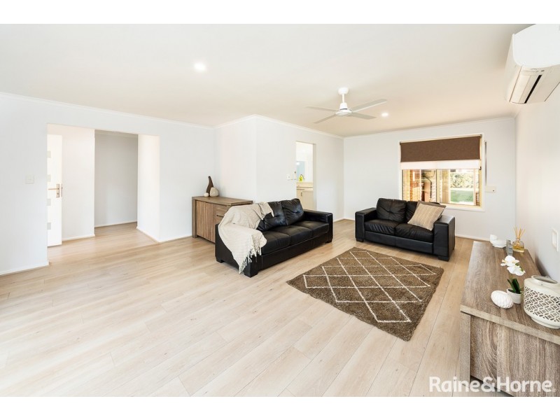 11 Parker Avenue, Strathalbyn SA 5255