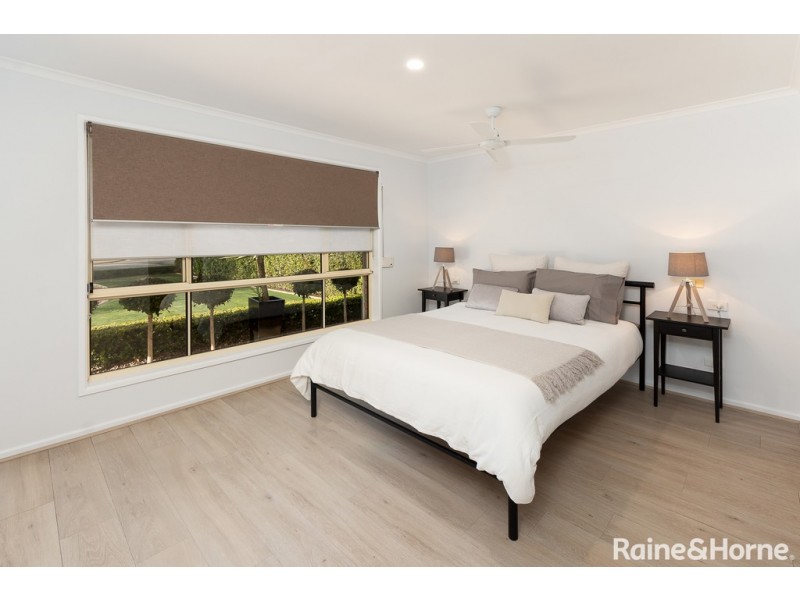 11 Parker Avenue, Strathalbyn SA 5255