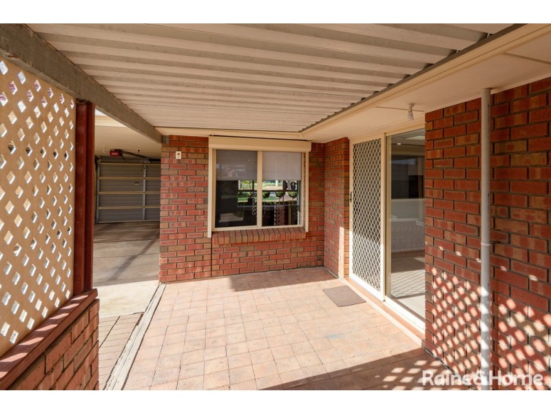 11 Parker Avenue, Strathalbyn SA 5255