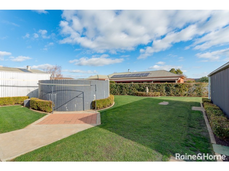 11 Parker Avenue, Strathalbyn SA 5255