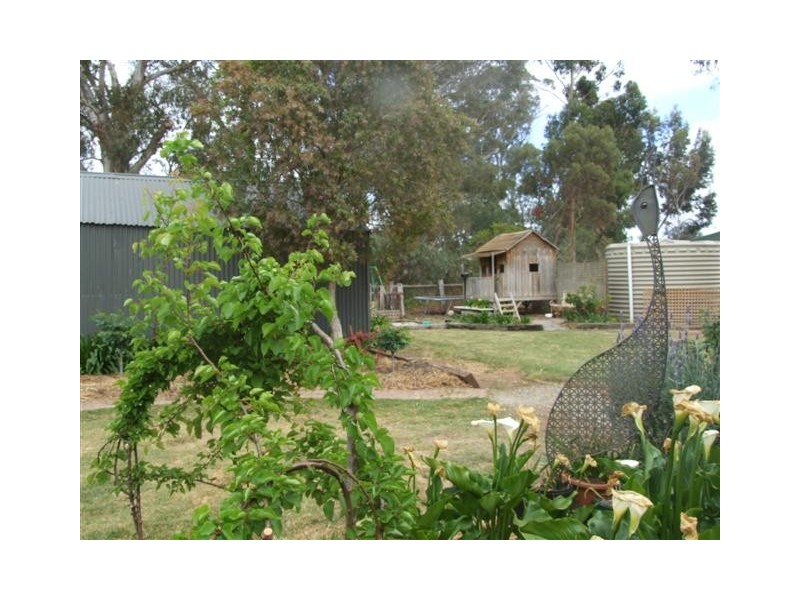 14 Manse Road, Strathalbyn SA 5255