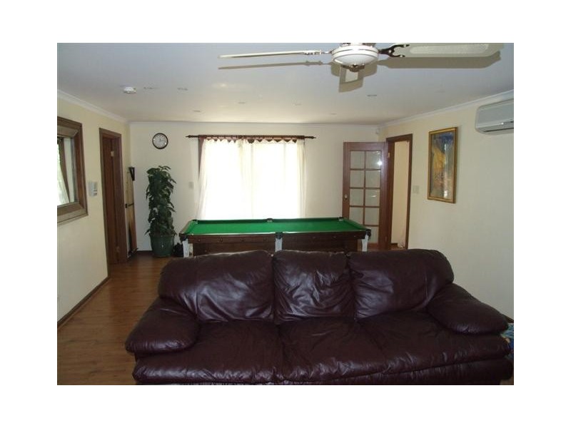 41 Adelaide Road, Strathalbyn SA 5255