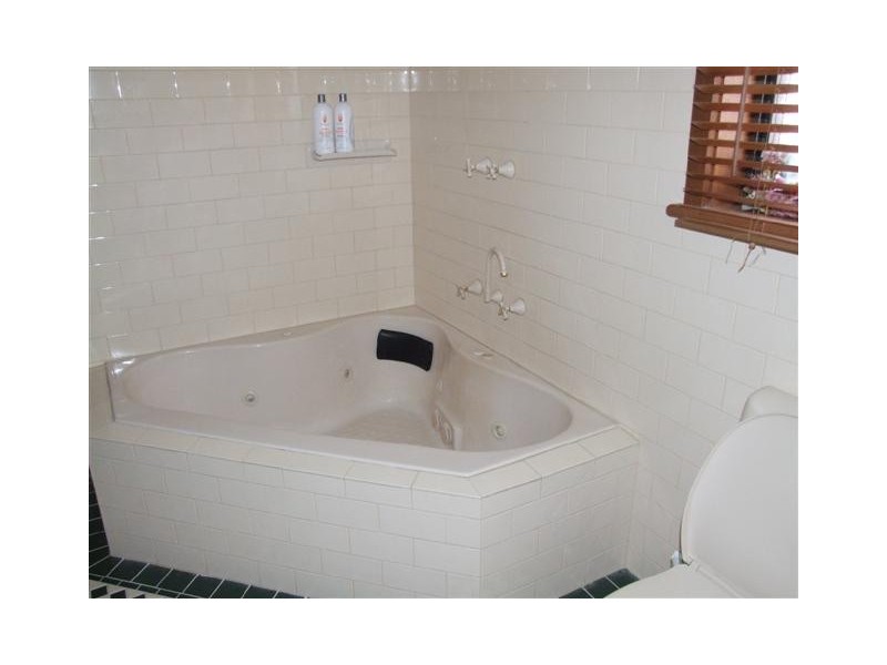 41 Adelaide Road, Strathalbyn SA 5255