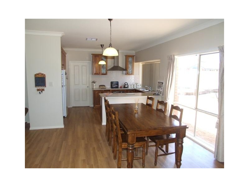 64 Hampden Way, Strathalbyn SA 5255