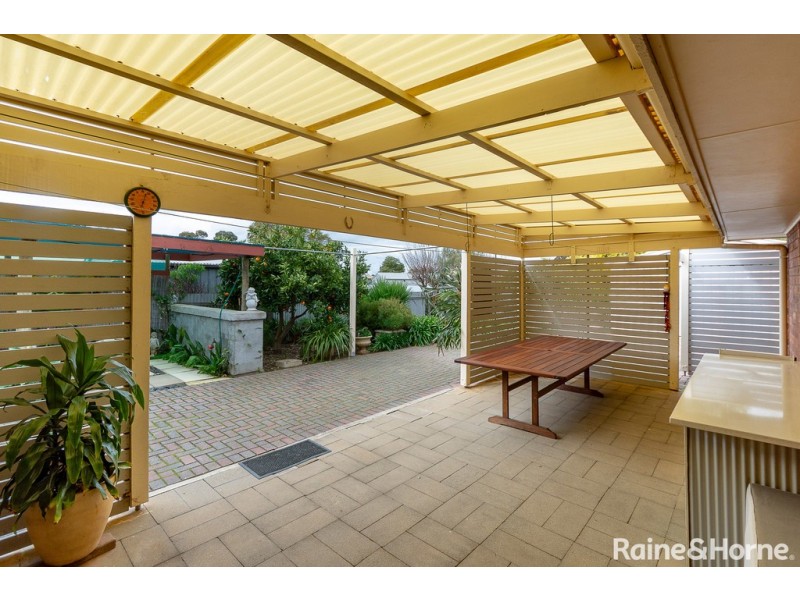 16 Liverpool Drive, Strathalbyn SA 5255