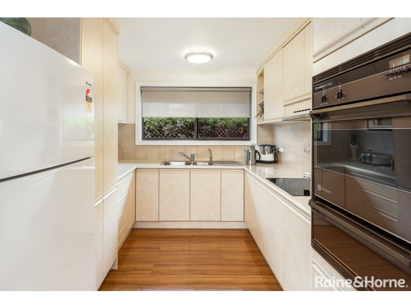 16 Liverpool Drive, Strathalbyn SA 5255