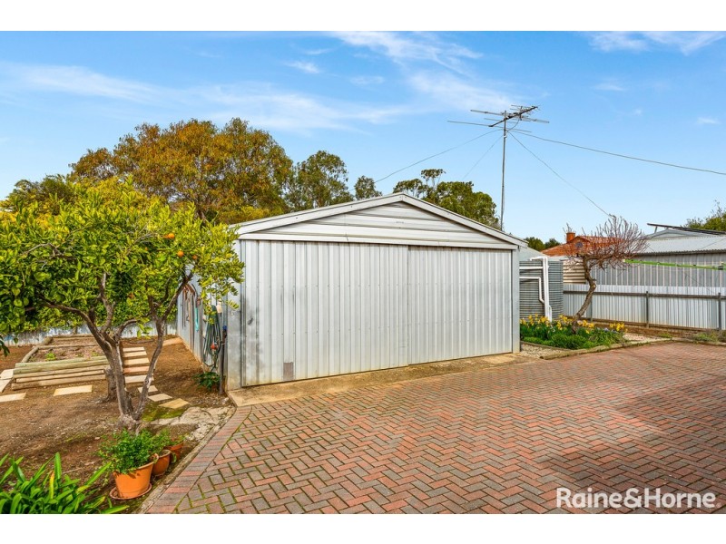 16 Liverpool Drive, Strathalbyn SA 5255