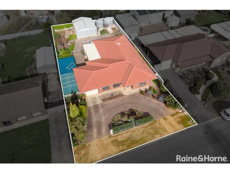16 Liverpool Drive, Strathalbyn SA 5255
