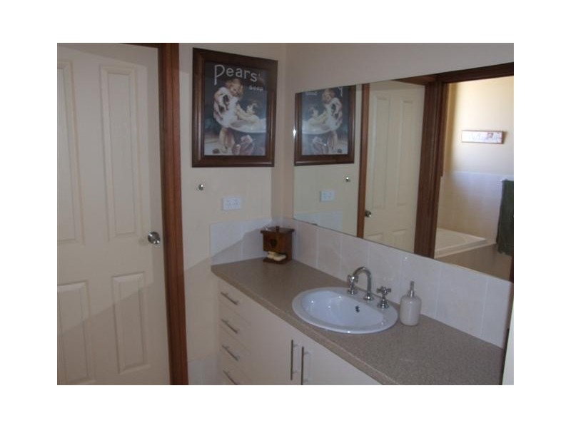 4 Dashwood Circuit, Strathalbyn SA 5255