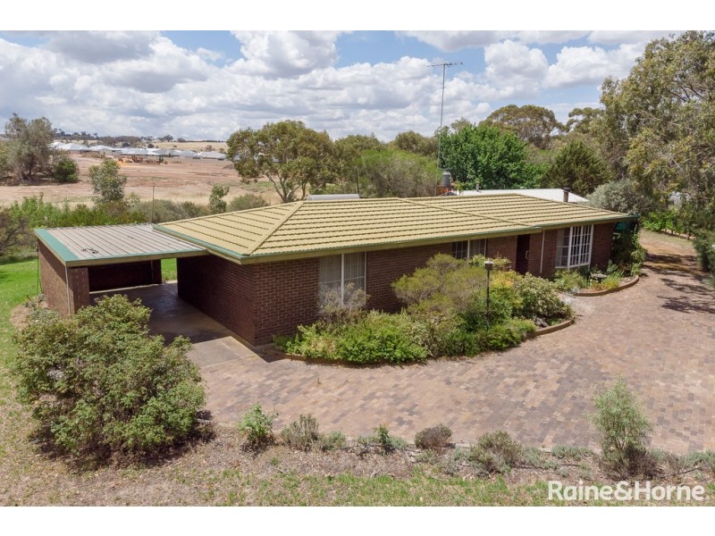 25 Manse Road, Strathalbyn SA 5255